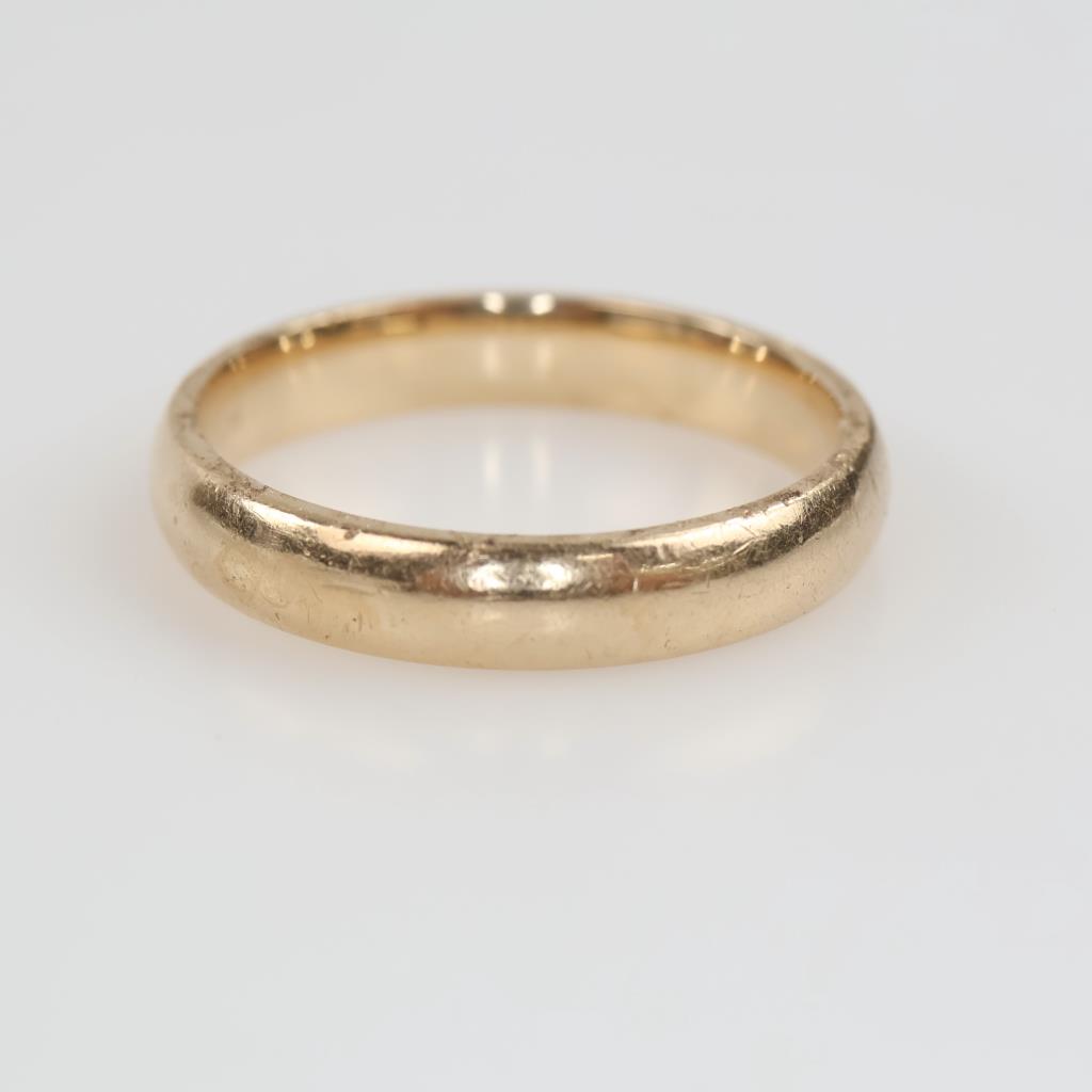14kt Gold Band