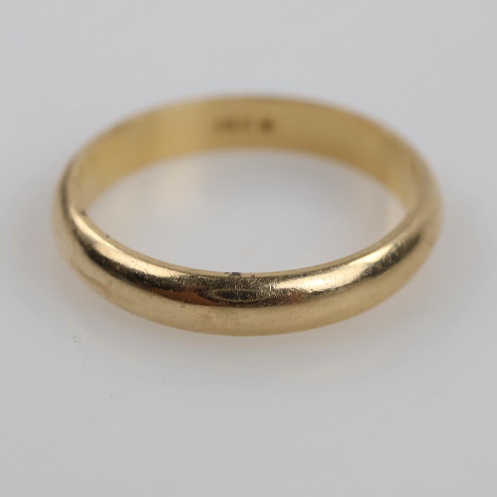 14kt Gold Band