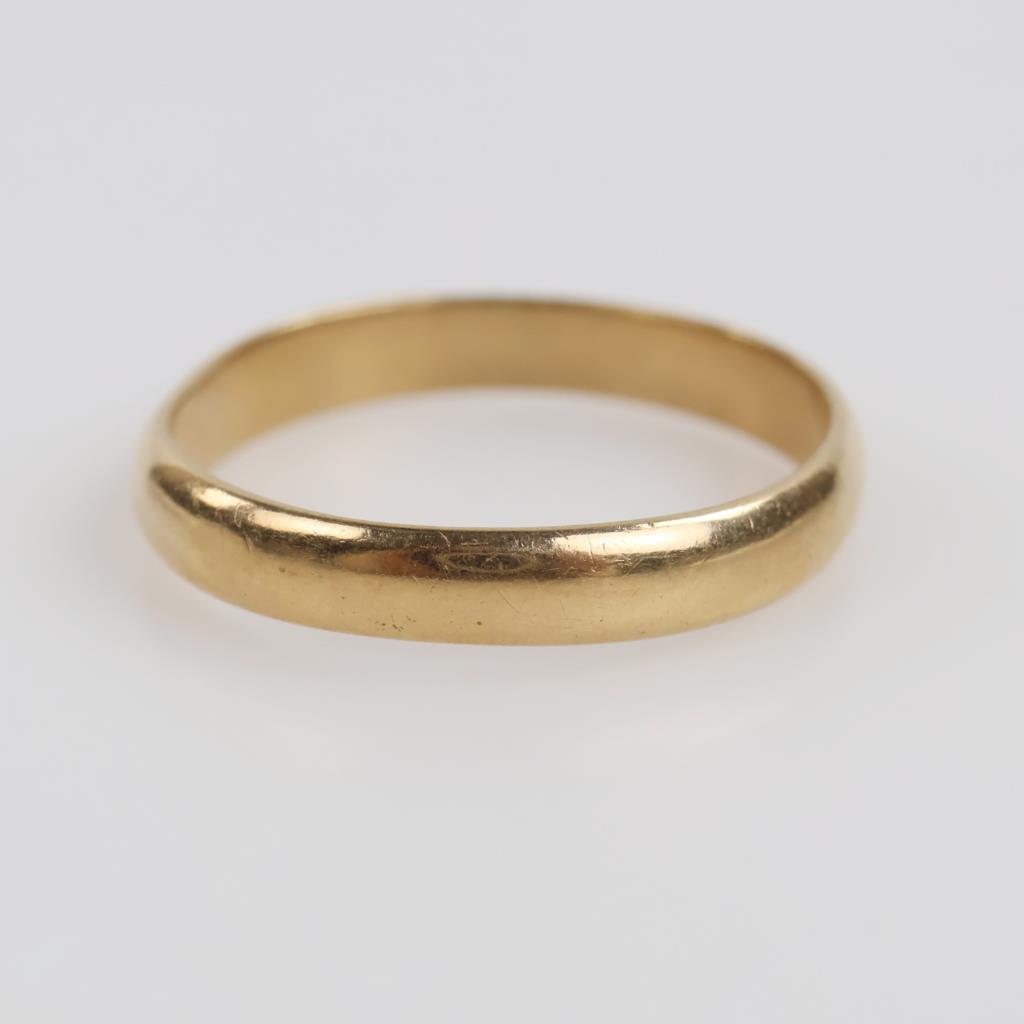 14kt Gold Band