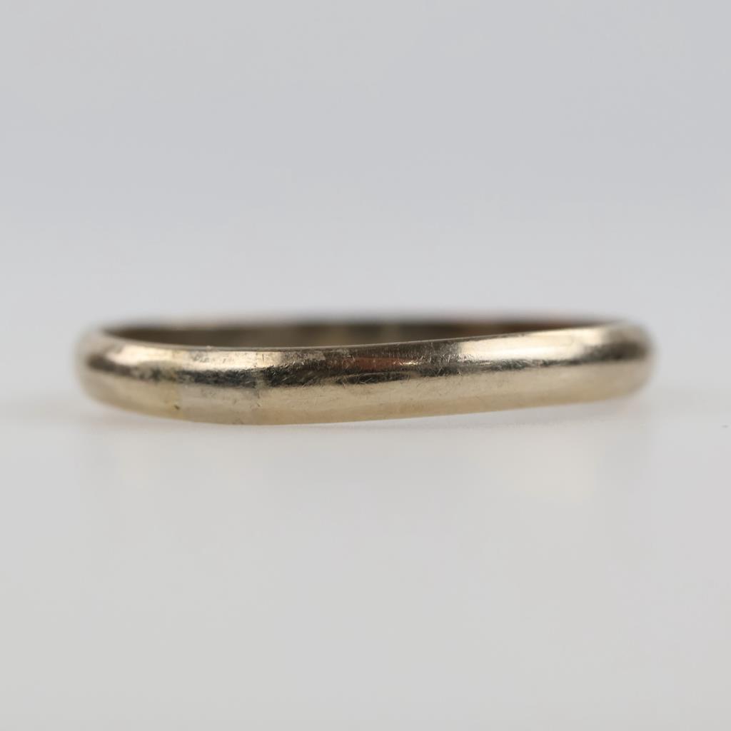 14kt Gold Band