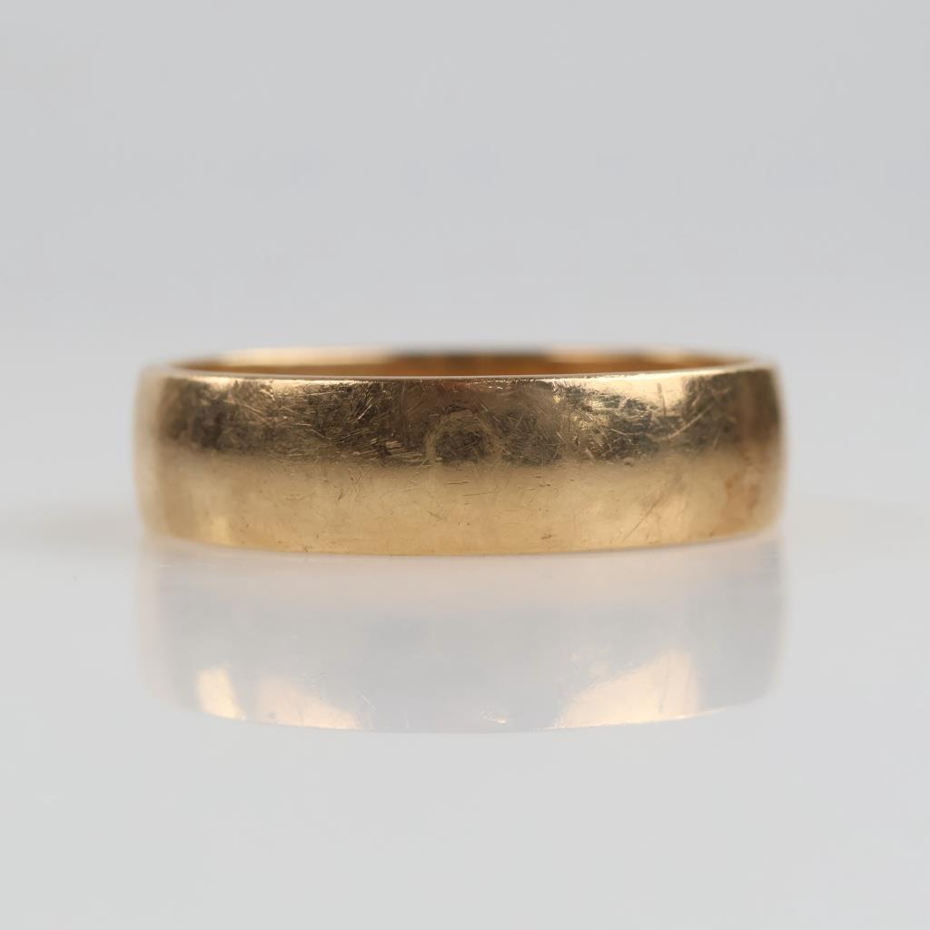 14kt Gold Band