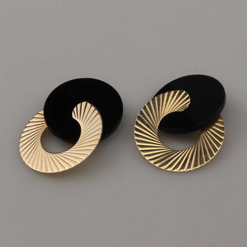14kt Gold Black Onyx Disc Earring | Property Room