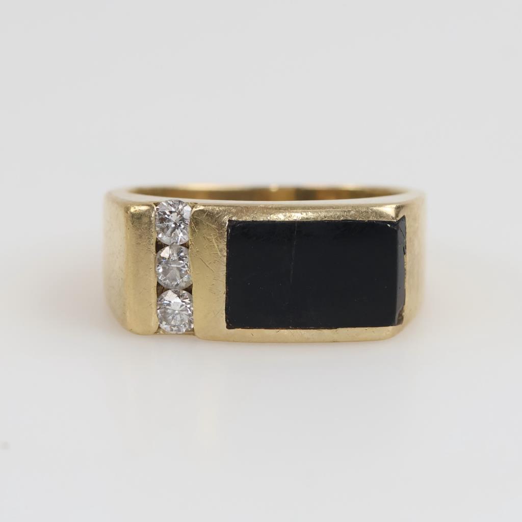 14kt Gold Black Stone Diamond Ring