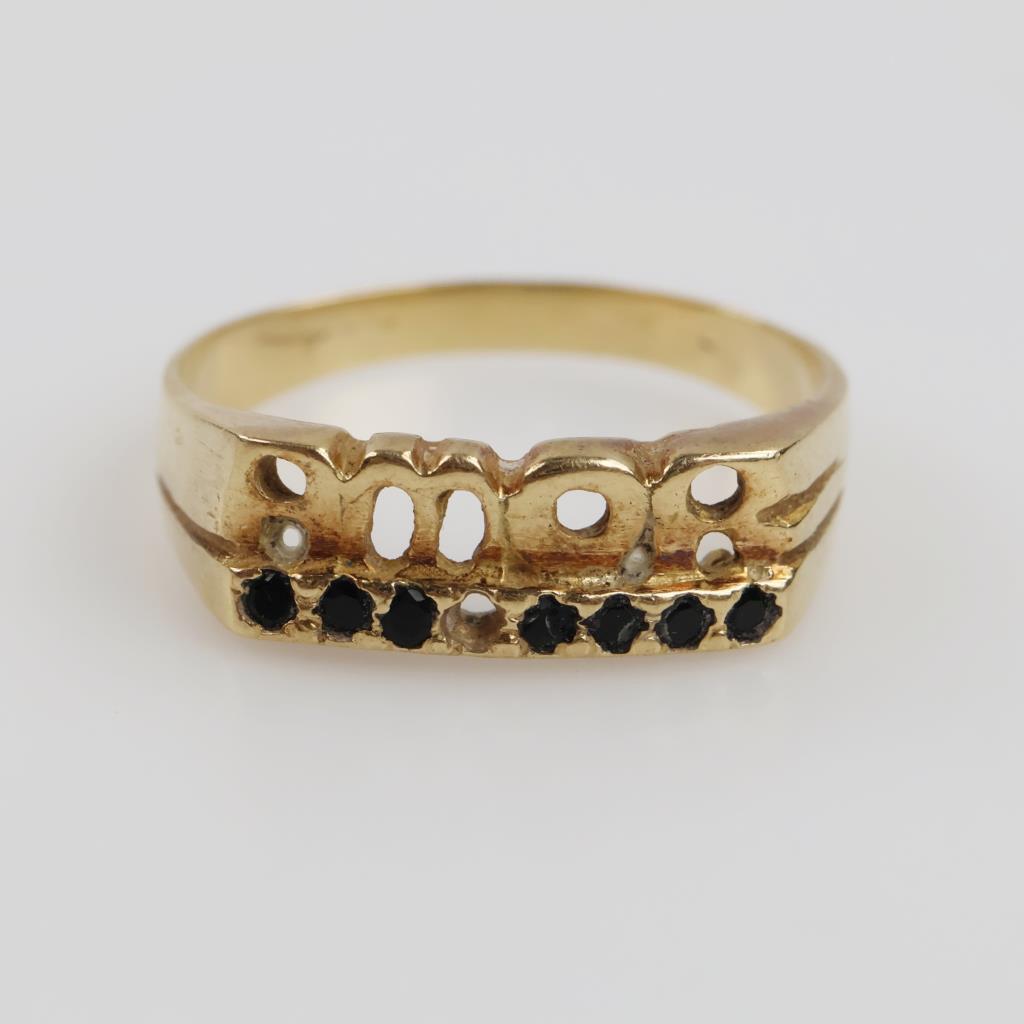 14kt Gold Black Stone Ring