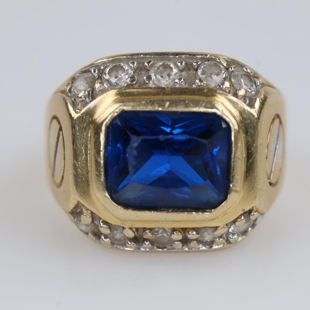 14kt Gold Blue And Clear Stone Ring