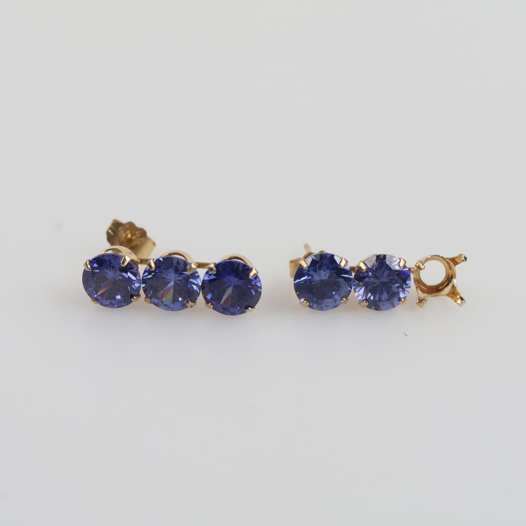 14kt Gold Blue Spinel Earrings