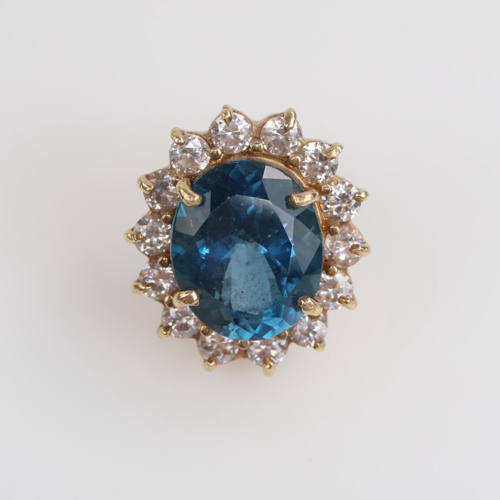 14kt Gold Blue Stone Clear Stone Accent Earring