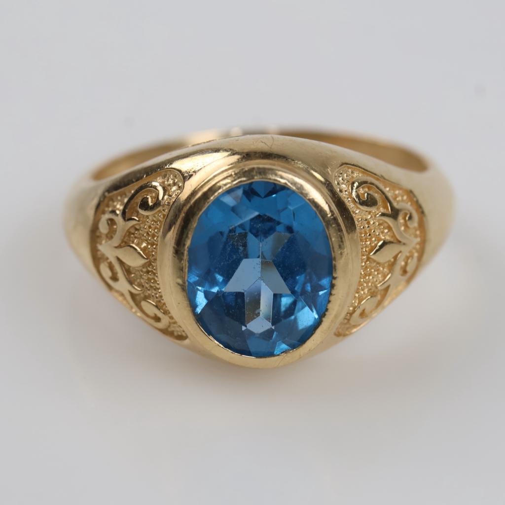14kt Gold Blue Topaz Signet Ring