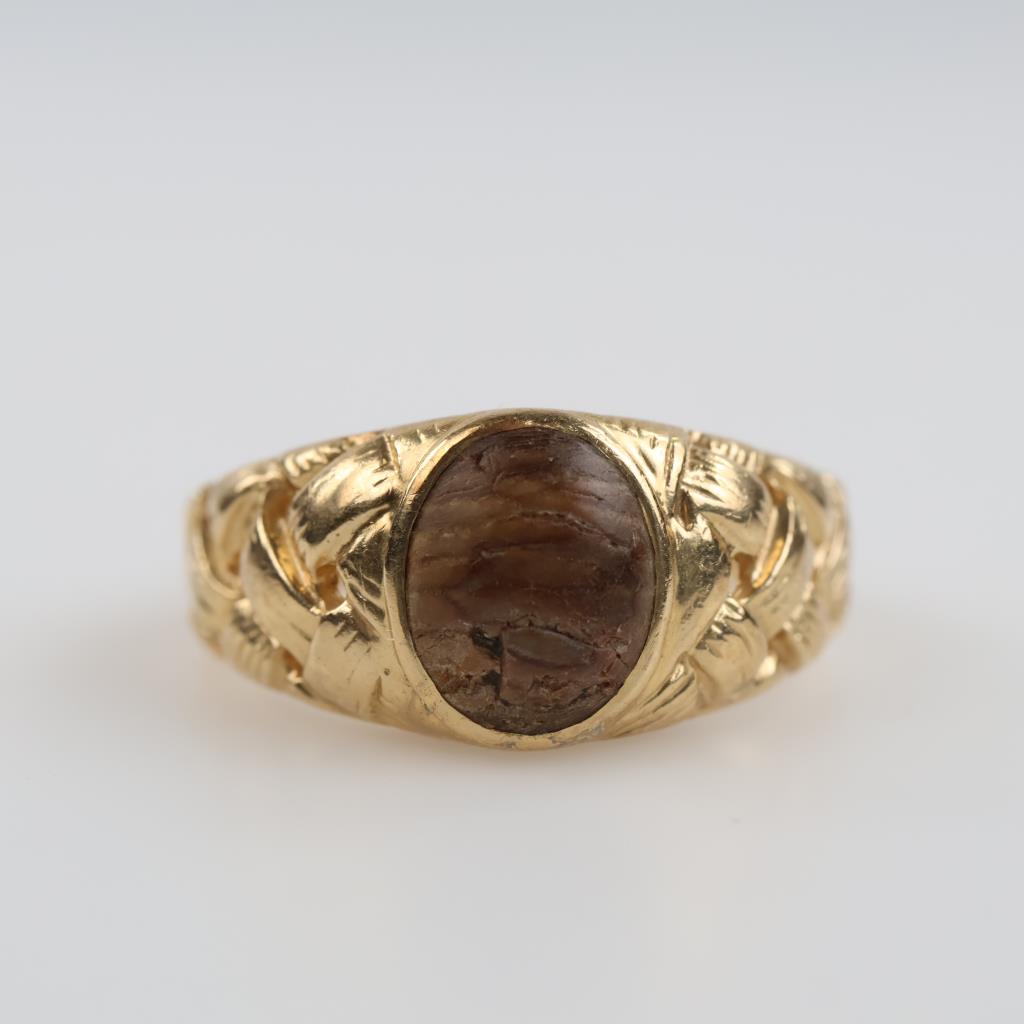 14kt Gold Brown Stone Openwork Ring
