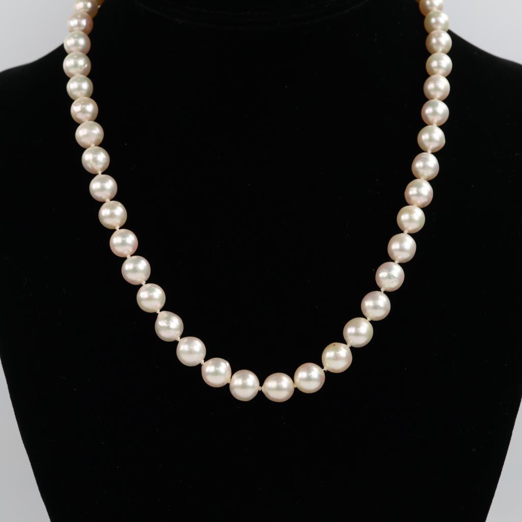 14kt Gold Clasp Pearl Necklace