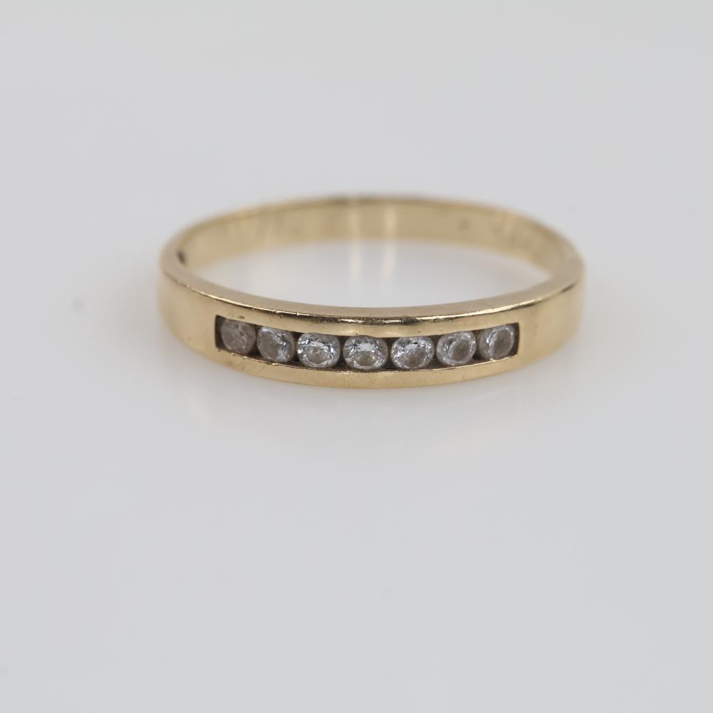 14kt Gold Clear Stone Band