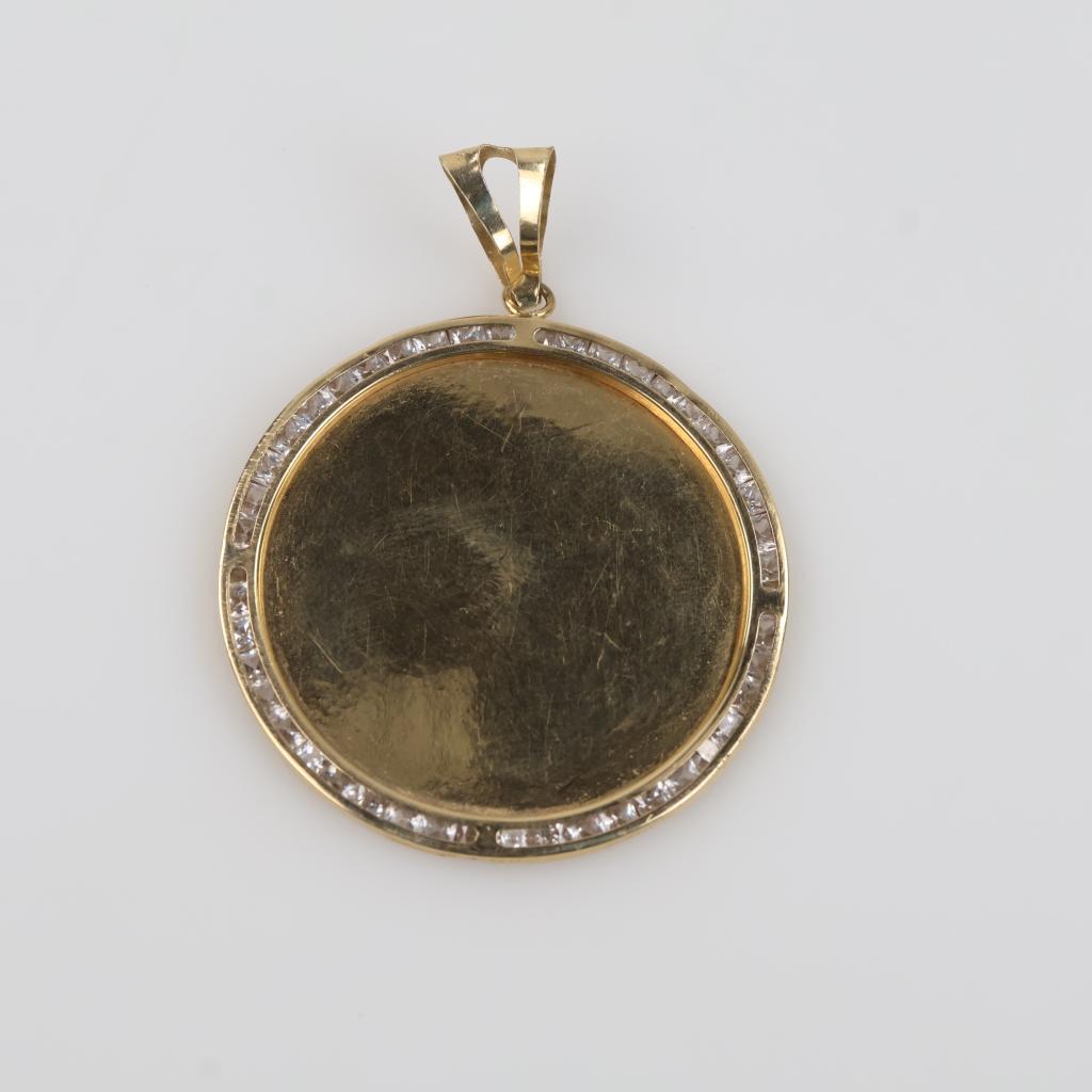 14kt Gold Clear Stone Circle Pendant