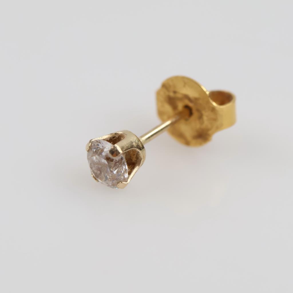 14kt Gold Clear Stone Earring