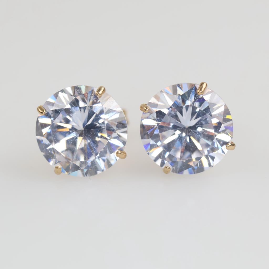14kt Gold Clear Stone Earrings