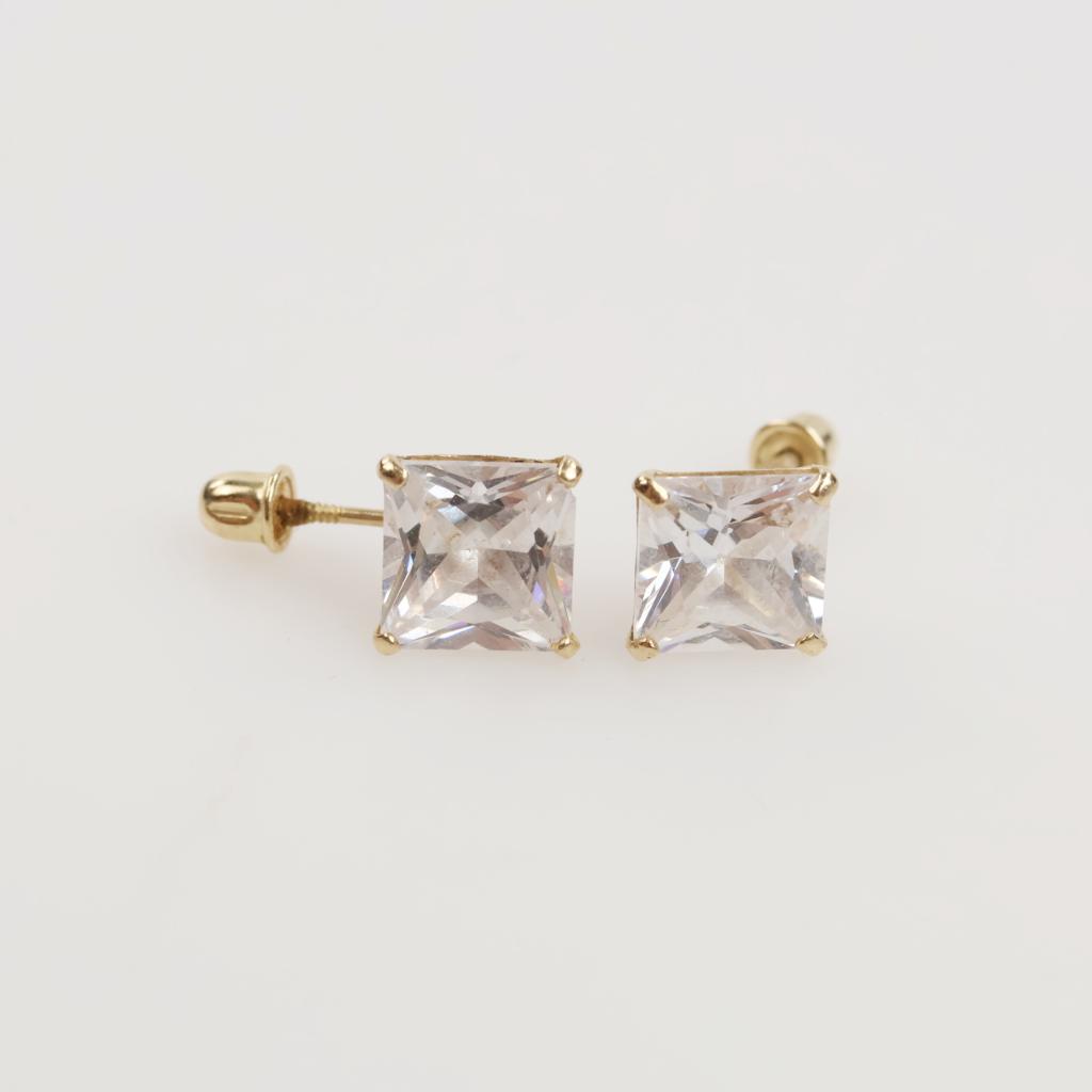 14kt Gold Clear Stone Earrings