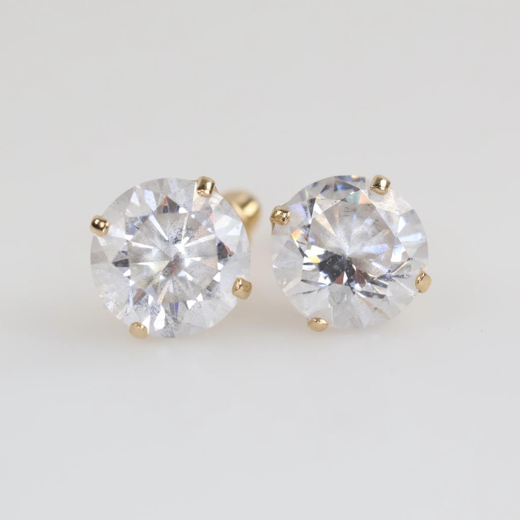 14kt Gold Clear Stone Earrings