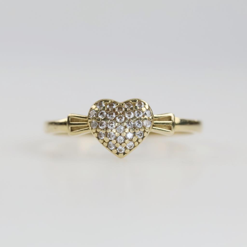 14kt Gold Clear Stone Heart Ring
