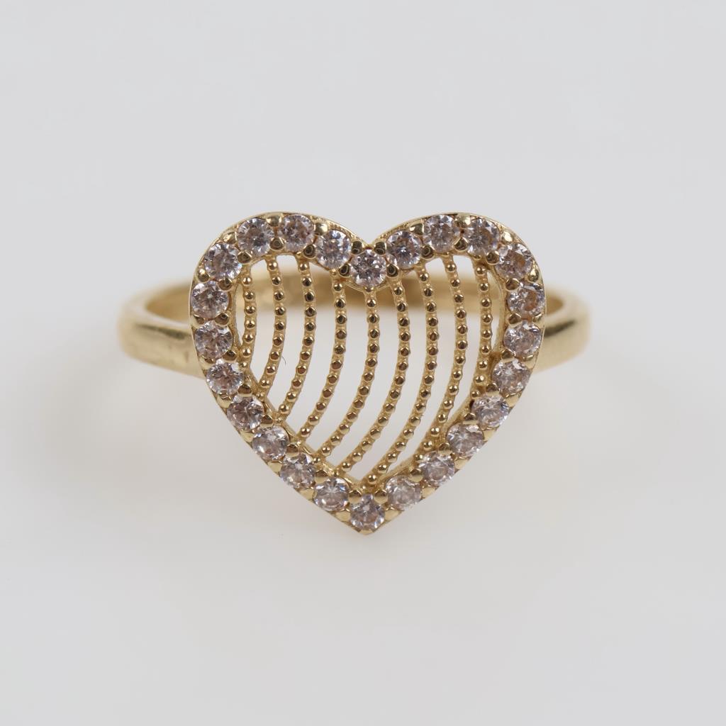 14kt Gold Clear Stone Heart Ring