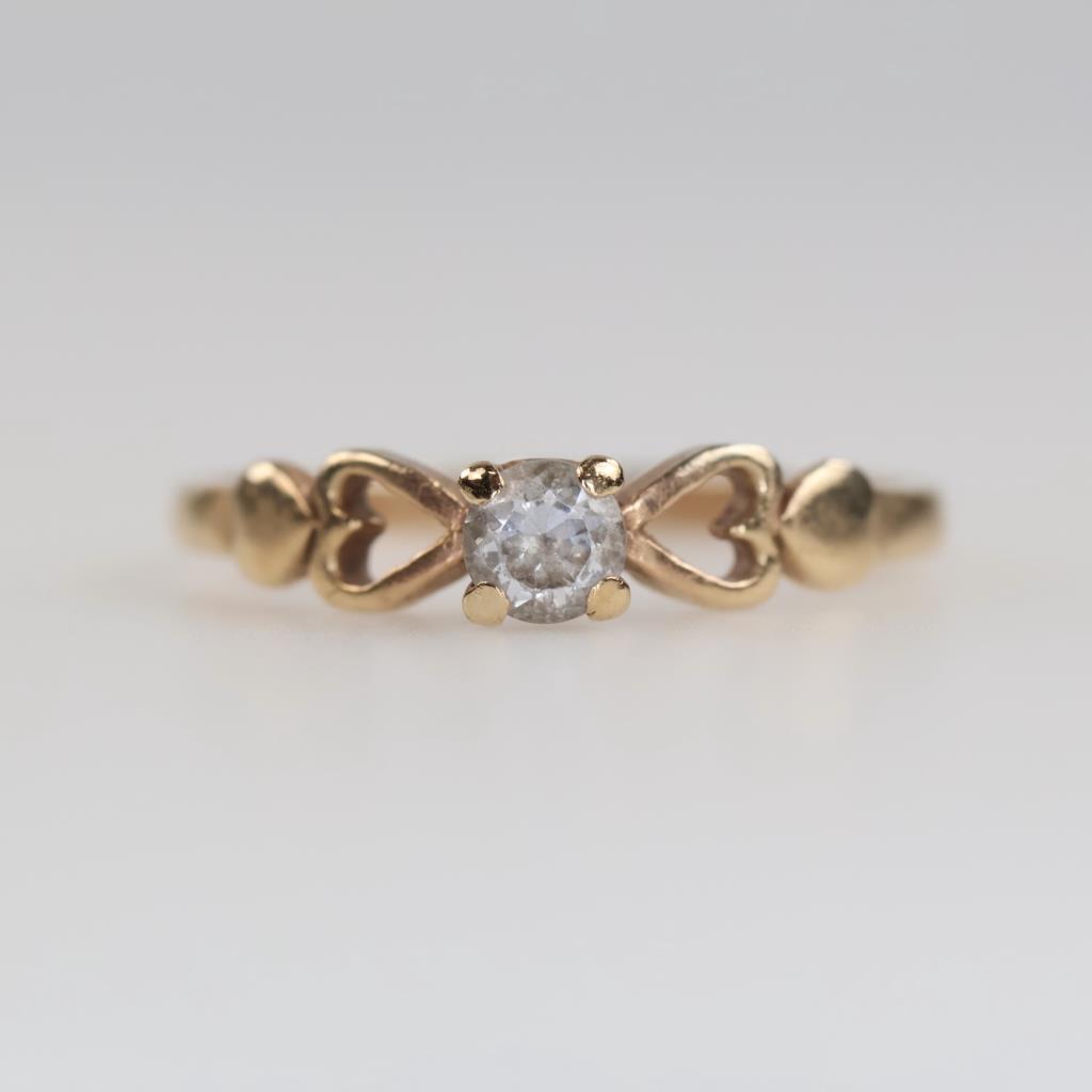 14kt Gold Clear Stone Heart Ring