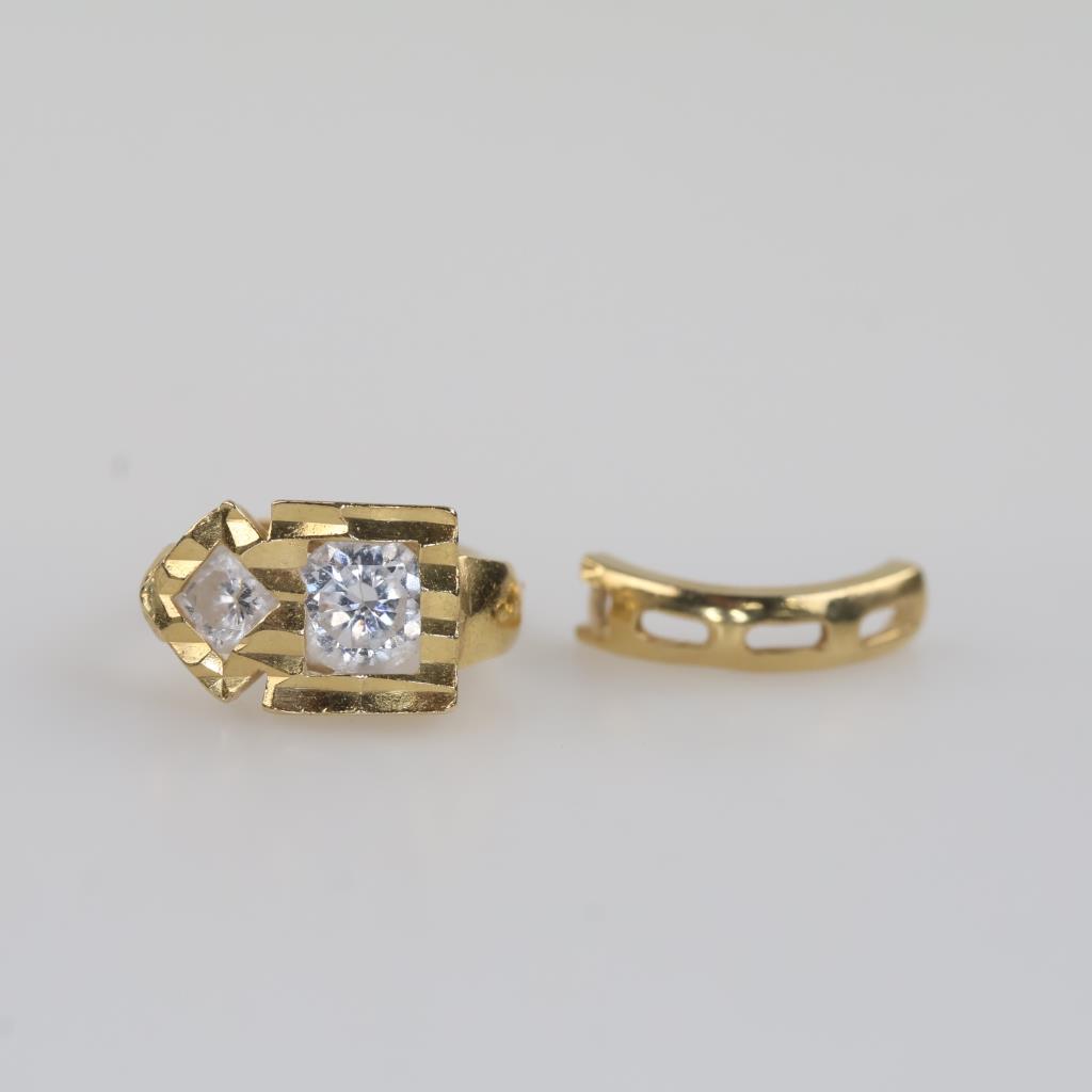 14kt Gold Clear Stone Hoop Earring