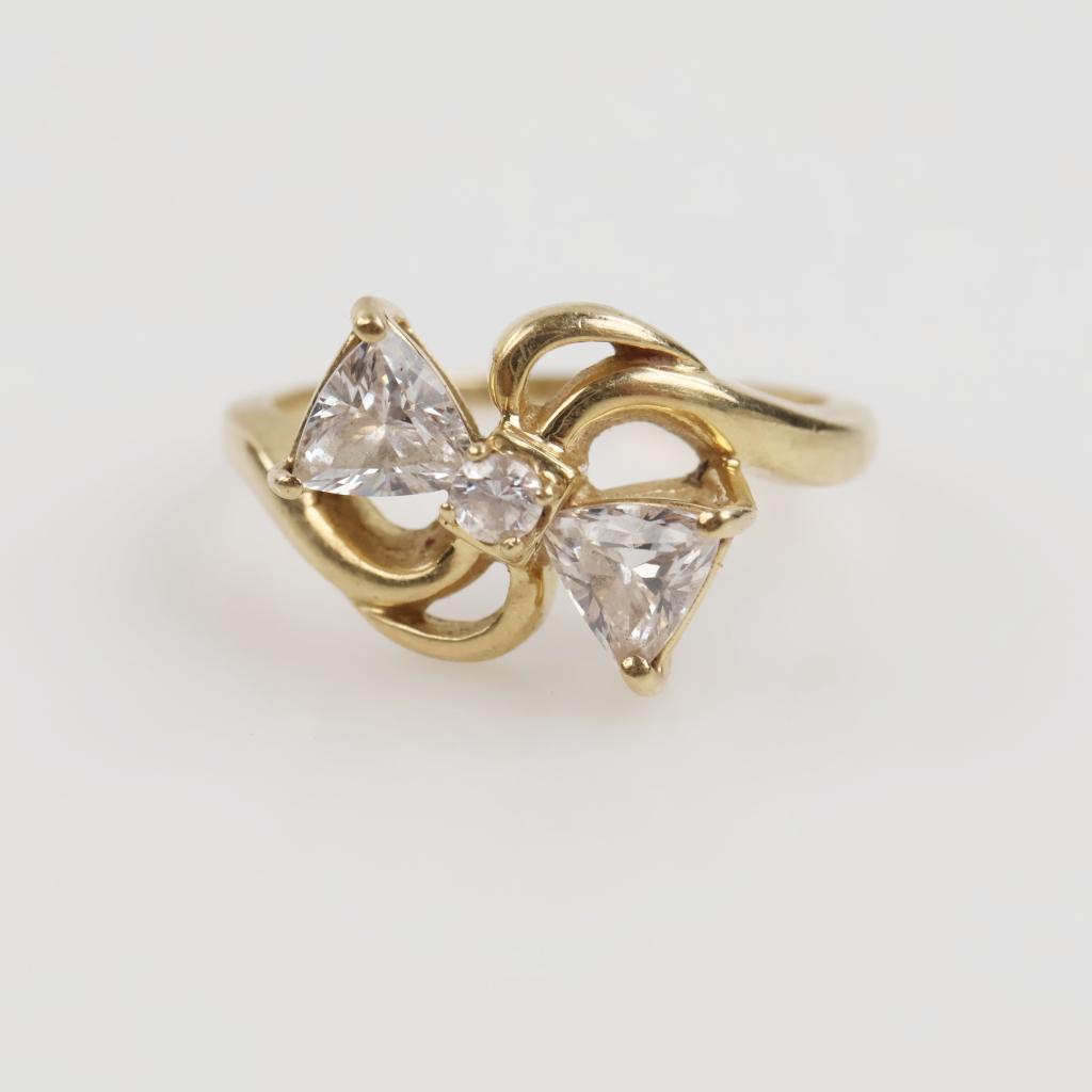 14kt Gold Clear Stone Ring