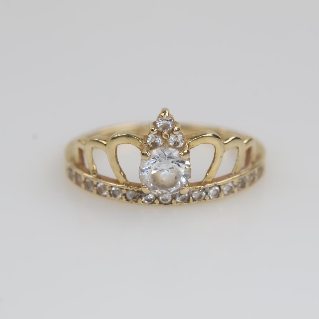 14kt Gold Clear Stone Ring