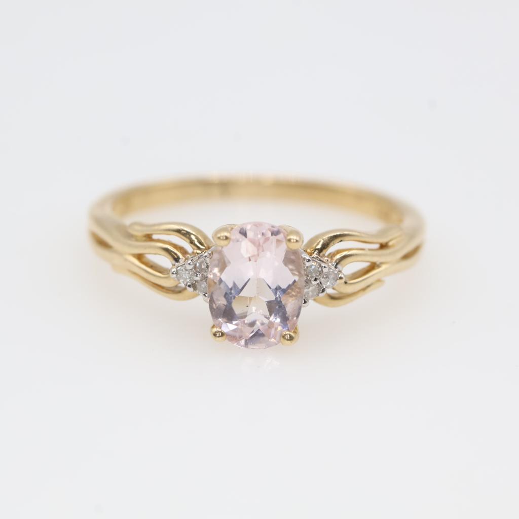14kt Gold Clear Stone Ring