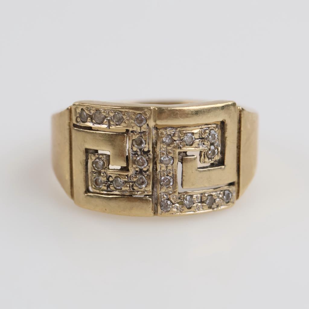 14kt Gold Clear Stone Ring
