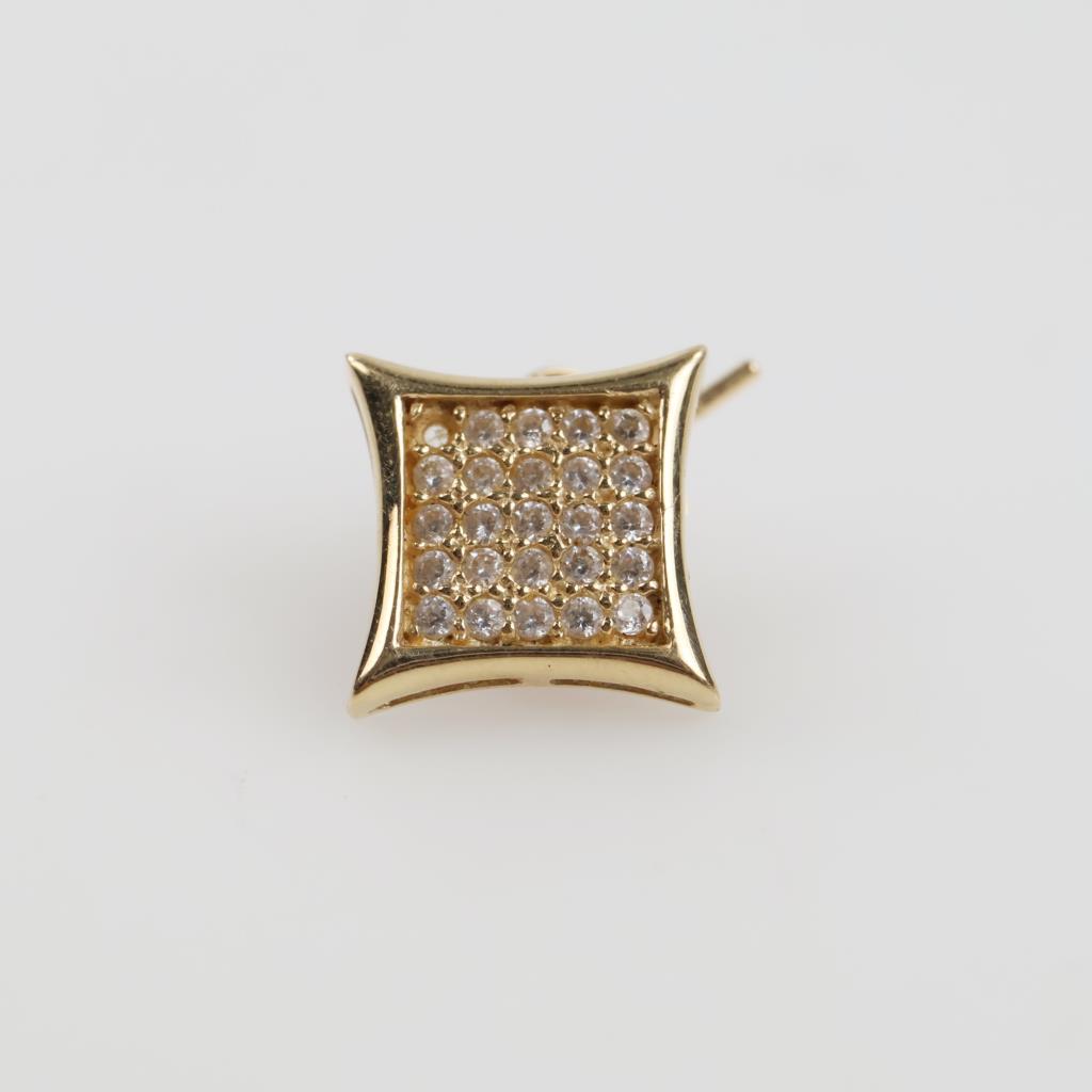 14kt Gold Clear Stone Square Stud Earring