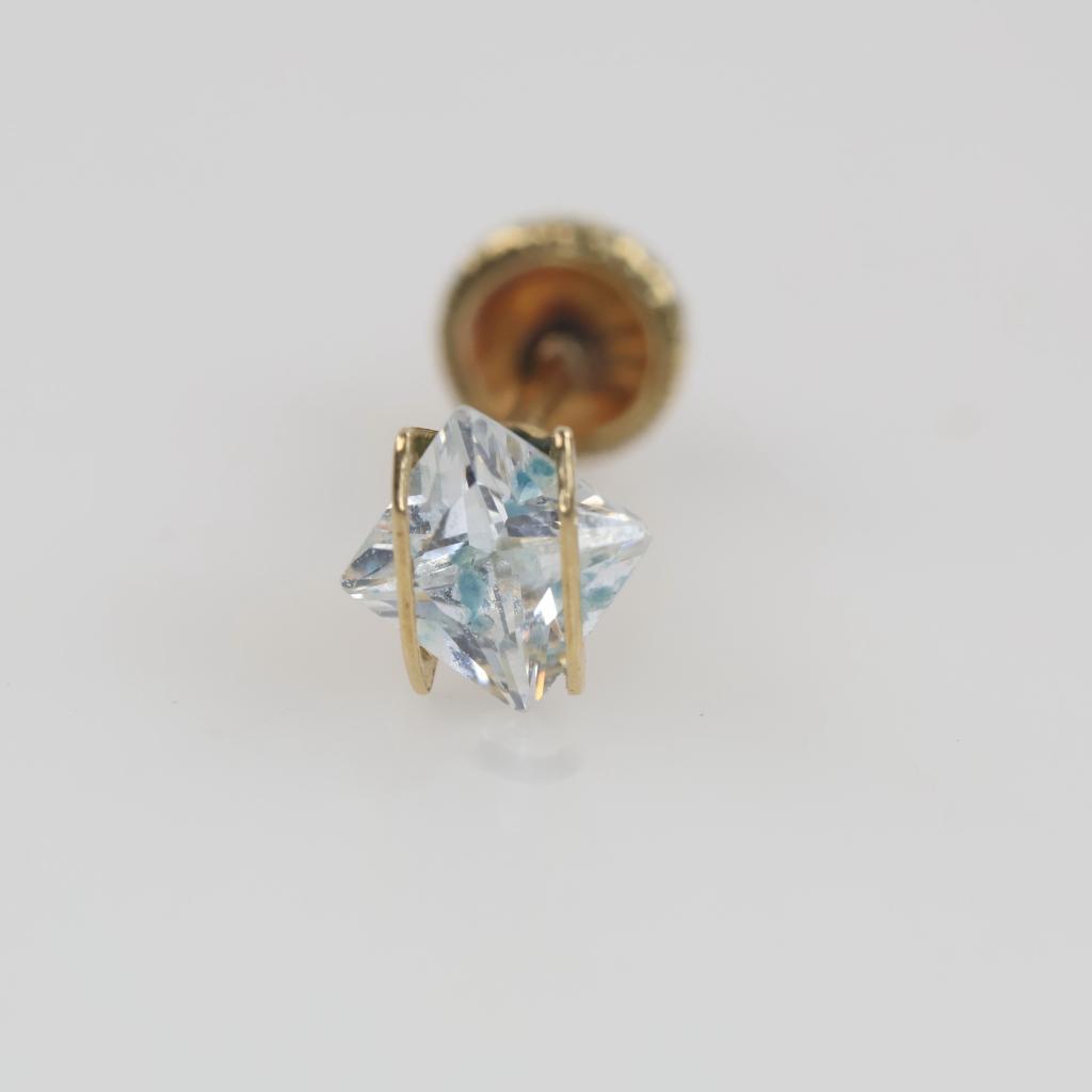 14kt Gold Clear Stone Square Stud Earring