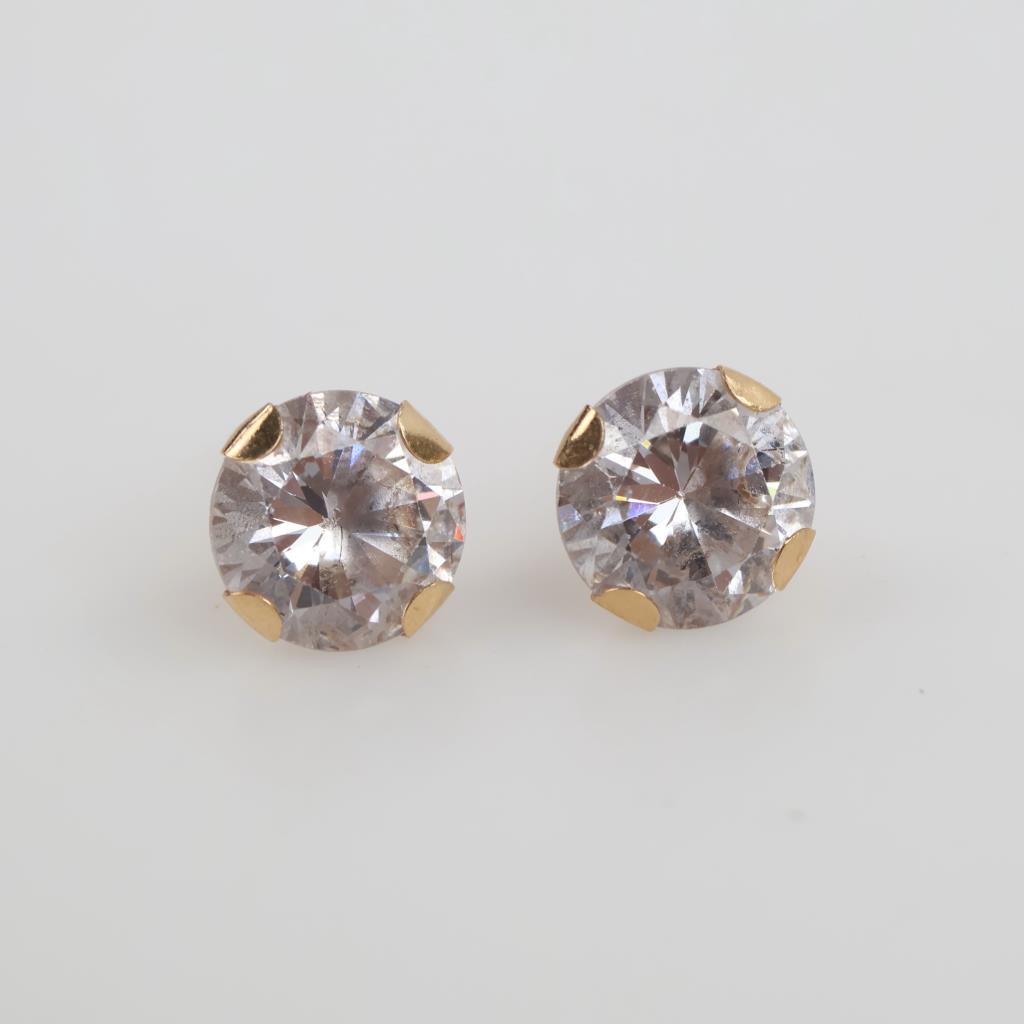 14kt Gold Clear Stone Stud Earrings
