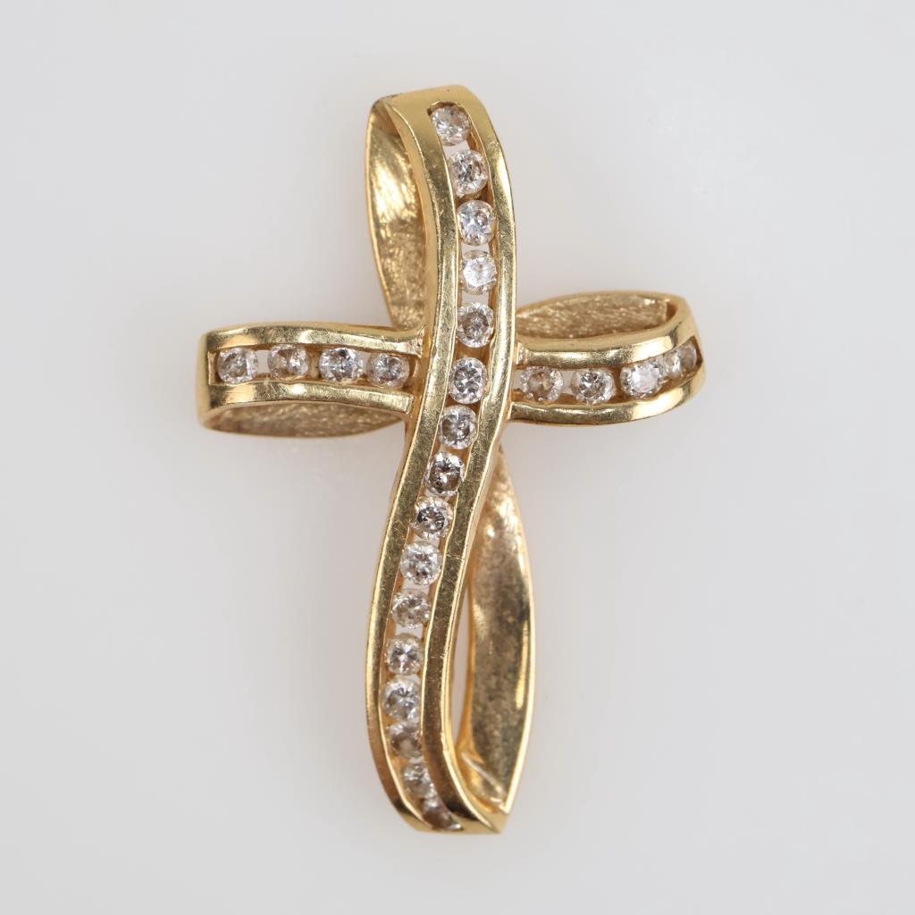 14kt Gold Diamond Accent Cross Pendant