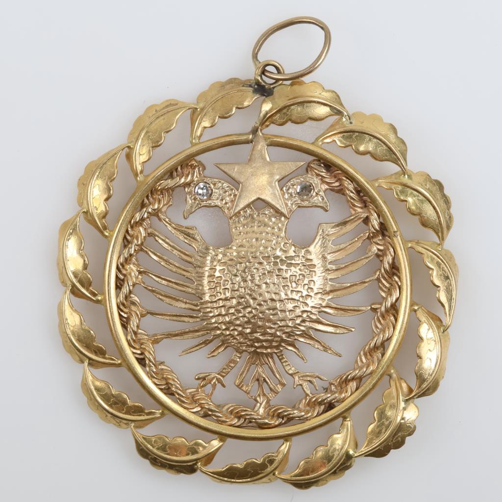 14kt Gold Diamond Accent Pendant