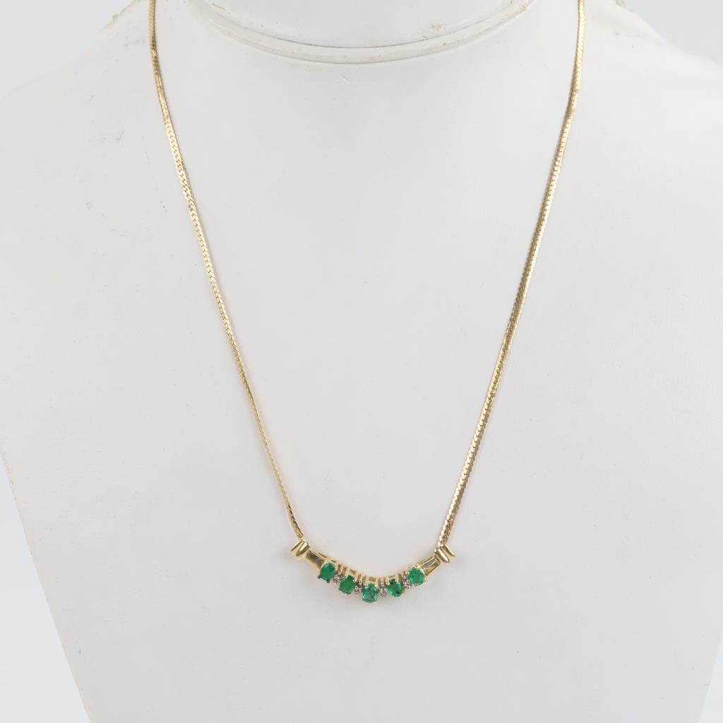 14kt Gold Diamond And Green Emerald Necklace
