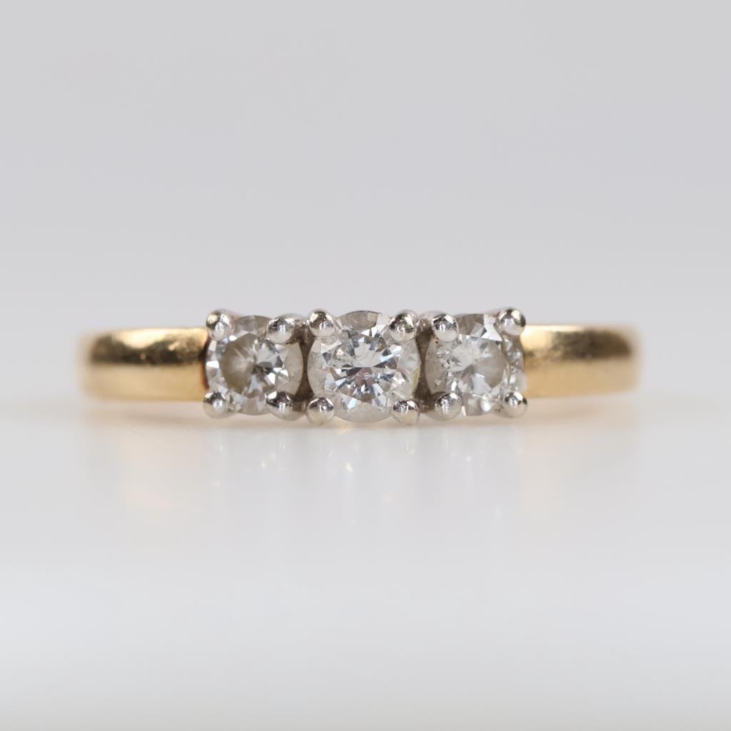 14kt Gold Diamond Ring