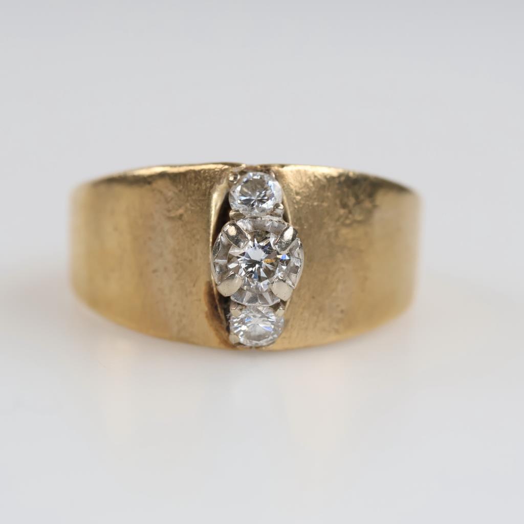 14kt Gold Diamond Ring