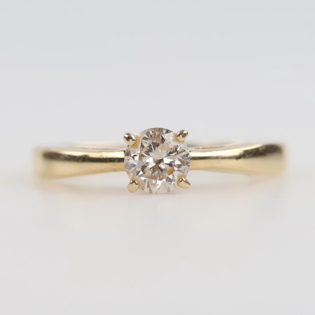 14kt Gold Diamond Ring