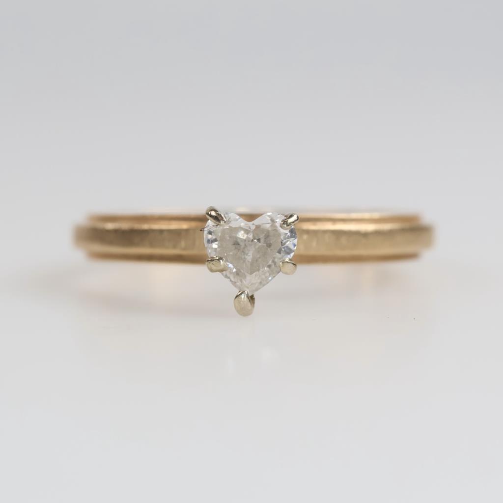 14kt Gold Diamond Ring
