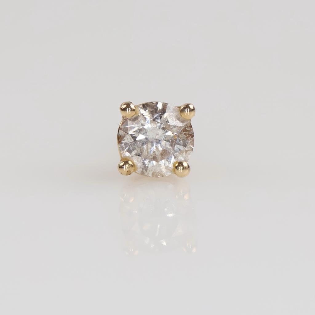 14kt Gold Diamond Stud Earring