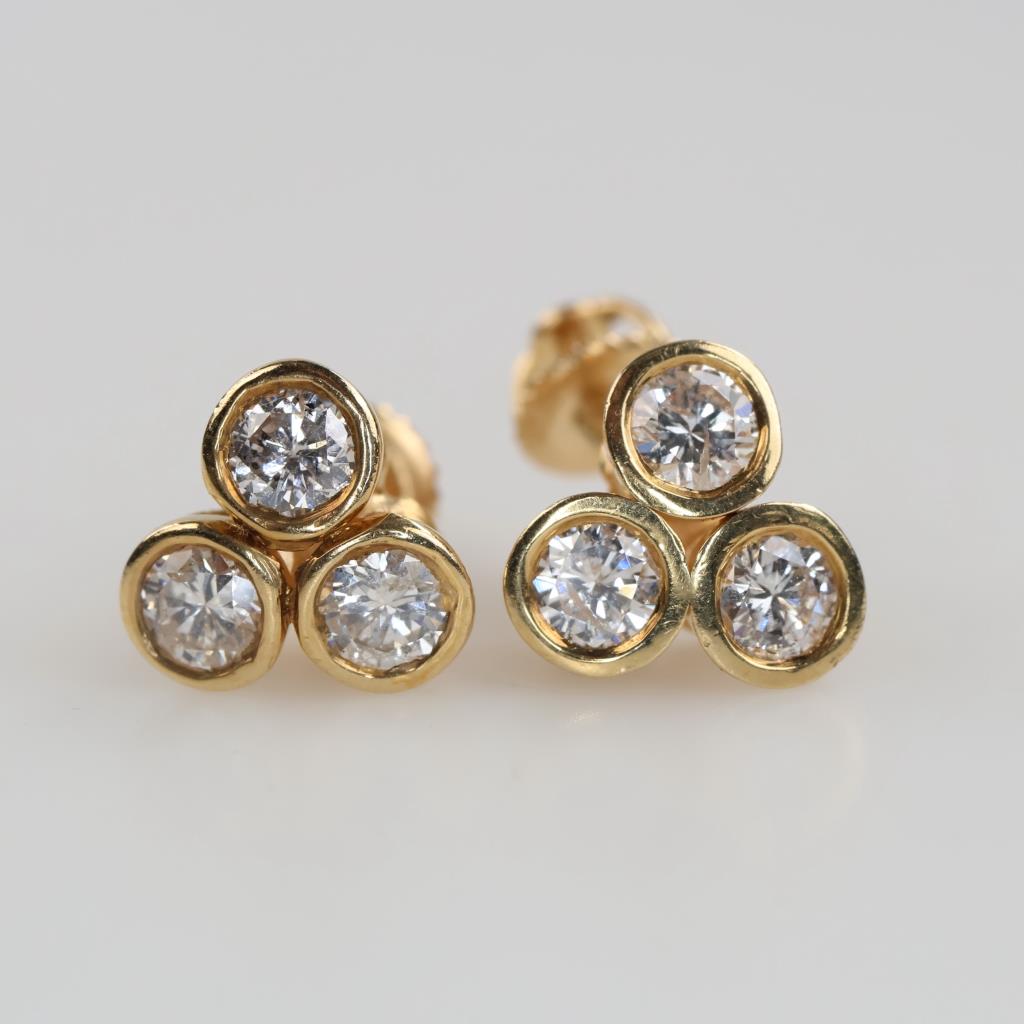 14kt Gold Diamond Stud Earrings