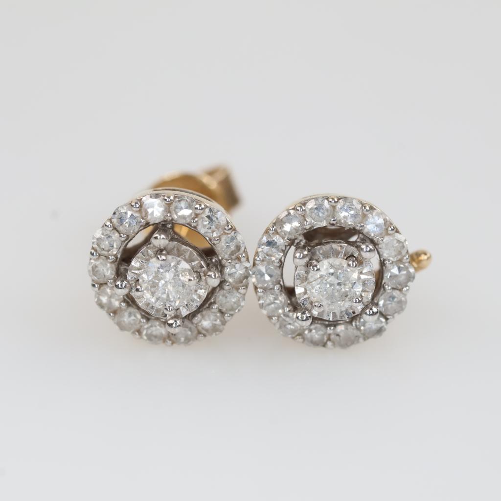14kt Gold Diamond Stud Earrings