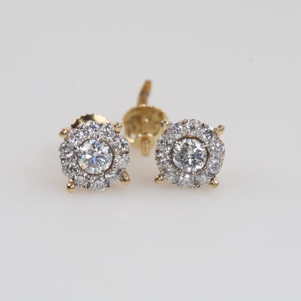 14kt Gold Diamond Stud Earrings