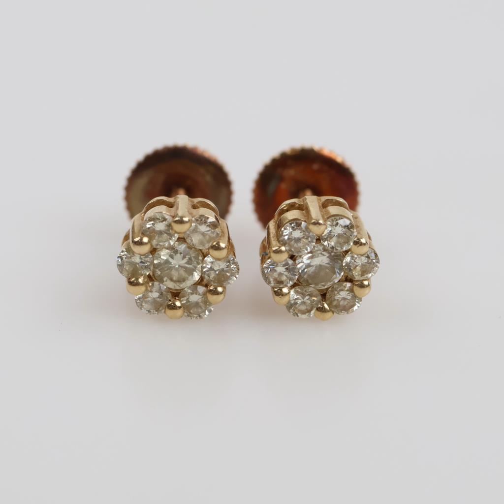 14kt Gold Diamond Stud Earrings