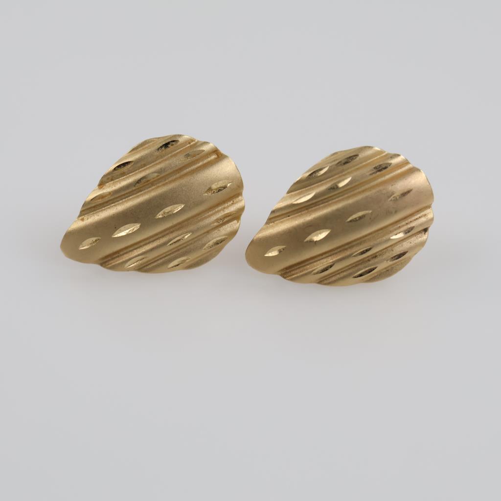 14kt Gold Earrings