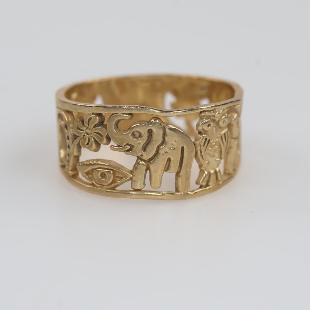 14kt Gold Engraved Band