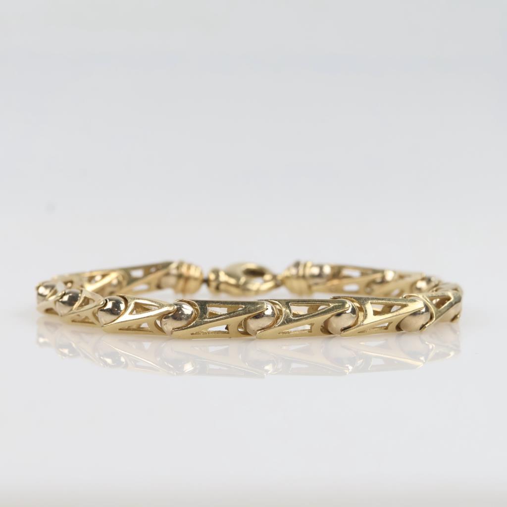 14kt Gold Fancy Hollow V And Ball Chain Link Bracelet- Evaluated By Our Certified Gemologist-AGS/GIA