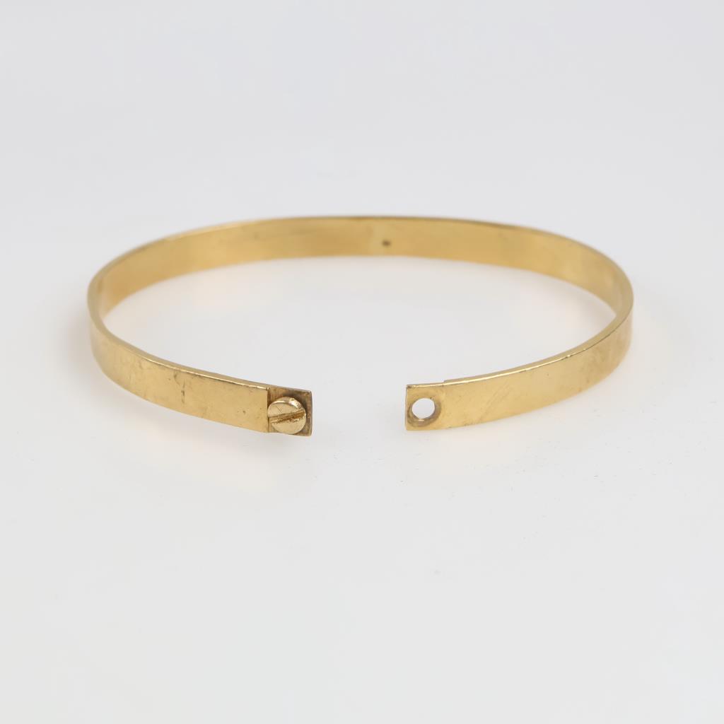 14kt Gold Flat Top Bangle Bracelet