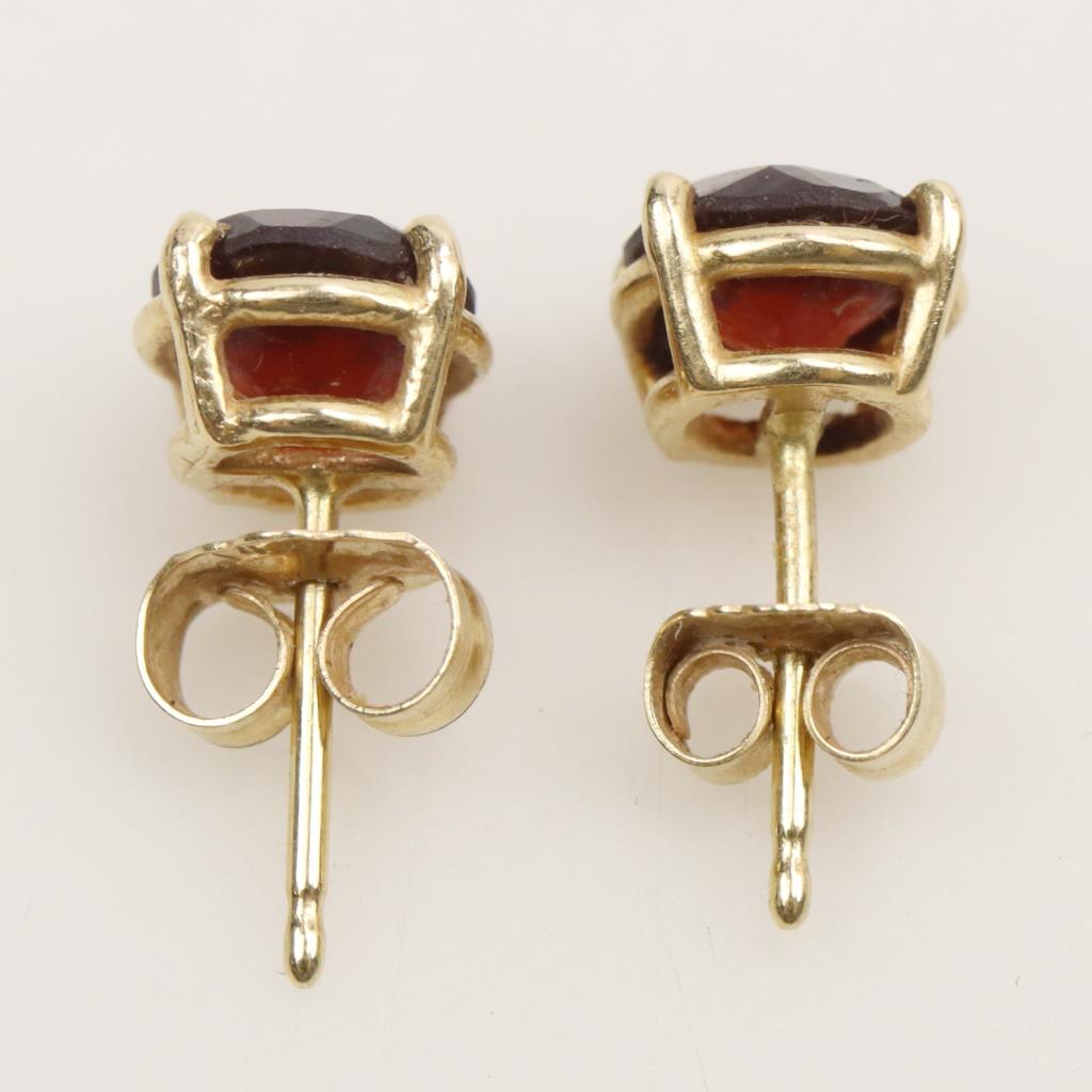 NKlaus Genuine Garnet Red Single Earring – 8K Yellow Gold Small Stud 333
