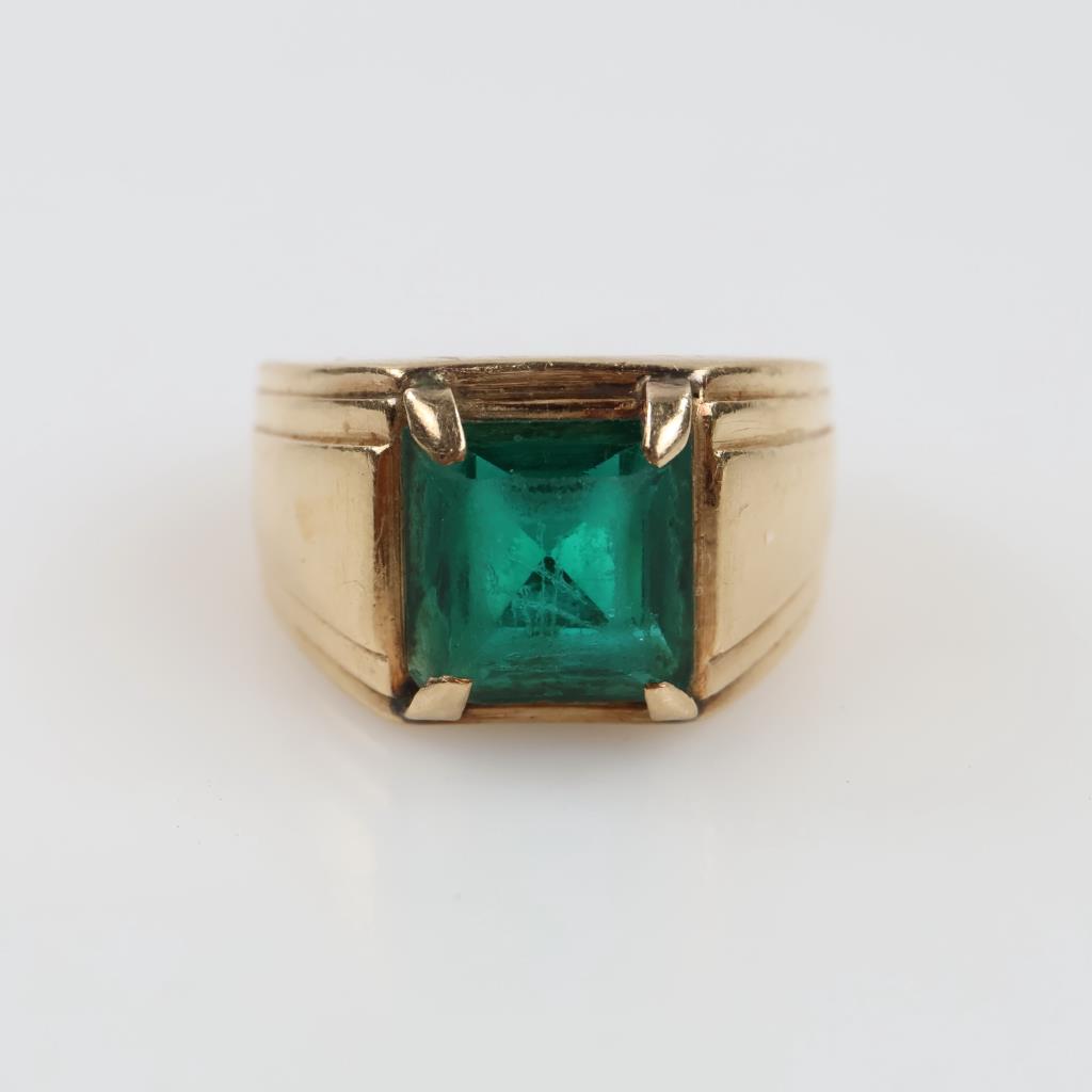 14kt Gold Green Spinel Stone Ring