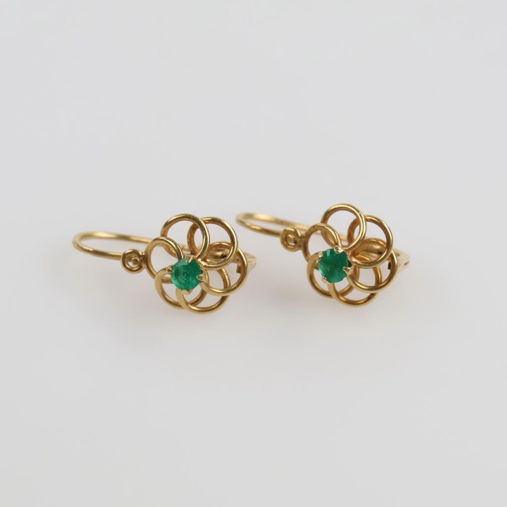 14kt Gold Green Stone Drop Earrings